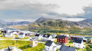 10 Fakta Unik Norwegia, dari Matahari Tengah Malam hingga Cahaya Aurora
